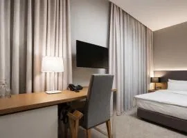 Atlantiis Suites By Signature Stayz near Delhi Airport