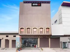 Super Collection O Burlton Park Jalandhar Formerly Hotel R1 Inn