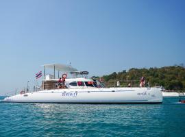 Serenity Yachting, hotel en Na Jomtien
