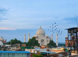 The Vacation Villa Agra A Boutique Hotel Near Taj Mahal, hotel em Agra