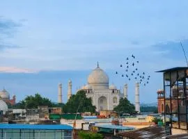 The Vacation Villa Agra A Boutique Hotel Near Taj Mahal