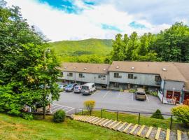 Smoketree Lodge, hotel in Banner Elk