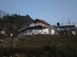 Himalayan Homestay Chopta Valley