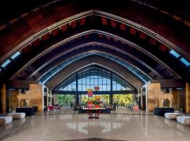 Pullman Oceanview Sanya Bay Resort & Spa, hotel em Sanya