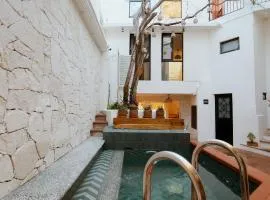 Bernardino Boutique Hotel