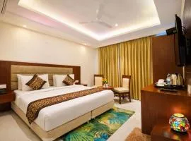 Z Suites Delhi Airport- Free Airport Pickup & Drop