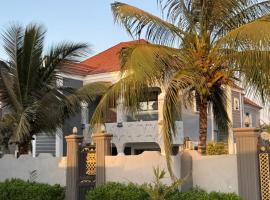 The Retreat Apartments, hotell i Brusubi