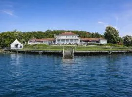 Strandhaus Edersee Nr 12 - Kaminzimmer, Seeblick, Badestrand, Seeterrasse