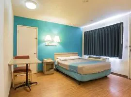 Motel 6-Rochester, MN