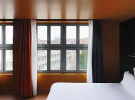 People Lyon Hotel