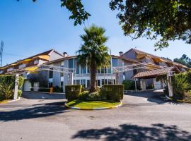 Motel Bracancún, hotel en Aveleira