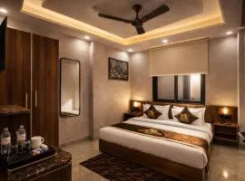 The Signature Stayz Near Delhi Airport