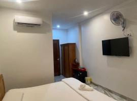 Khách sạn Kiến Đức – hotel w mieście Kiến Ðức