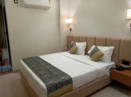 Hotel Roop Cliff, Bhopal