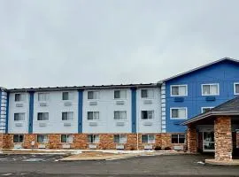 Quality Inn & Suites Wisconsin Dells Downtown - Waterparks Area Newly renovated 2026