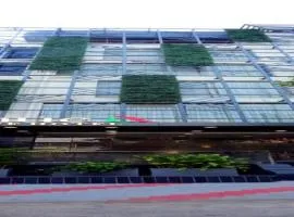 Avenue A boutique hotel