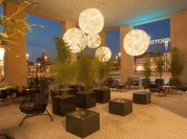 Motel One Dresden am Zwinger