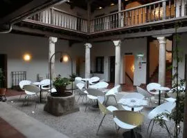 Evenia Alcalá Boutique Hotel, hotel u gradu 'Alcalá de Henares'