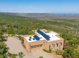 Mountaintop Home With Epic Views