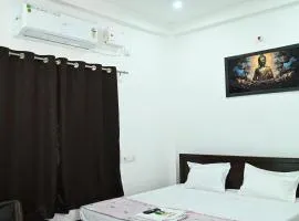 Majestic Inn Home Stay