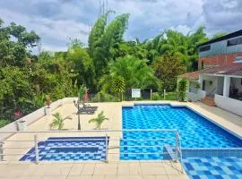 Hotel Campestre Turqueza Inn cerca de Armenia, La tebaida y Aeropuerto El Edén