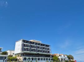 Viesnīca Spetses Hotel pilsētā Spece