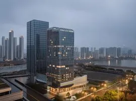 Atour Light Hotel Wuhan Railway Station West Square