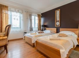 Viesnīca GARNI HOTEL ATRIUM pilsētā Nikšiča