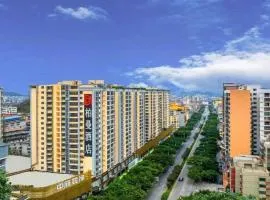 Borrman Hotel Guilin Railway Station Two Rivers and Four Lakes