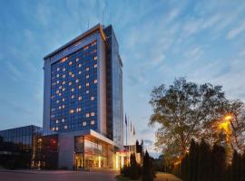 VILNIUS PARK PLAZA HOTEL & SPA, Restaurant, Panorama Bar, Conference & Banquet Center, hotel a Vilnius