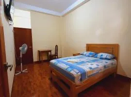 Habitaciones dobles, triples y cuádruple cómodas y céntricas