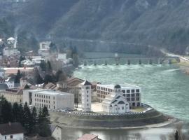 Hotel Andrićgrad, hotel din Višegrad