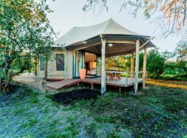 Mutsviri Game Lodge، فندق في شلالات فيكتوريا