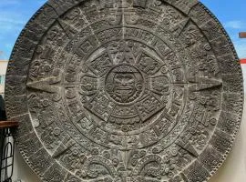 Casa calendario azteca