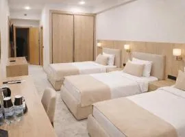 Family Roya Khatai Hotel