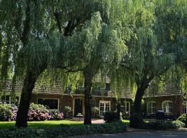 瓦德豪斯安德麦克维勒酒店，位于拉德贝尔根的酒店