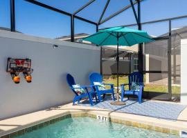 Wonderful 5 Bd Close to Disney @ Storey Lake Resort 2980, hotell i Kissimmee