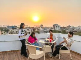 The Social Stays Greater Noida