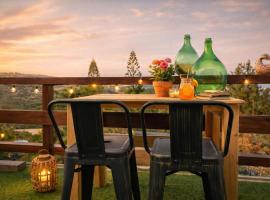 Pure Crete - Tiny House & Luxury Tent, hotell i Chania stad