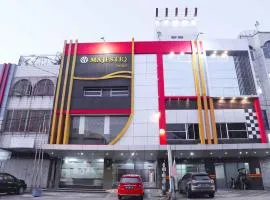 Majestiq Hotel by TripleTree