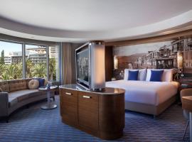 Renaissance Izmir Hotel, hotel İzmirban