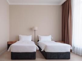 Ton Azure Hotel, Hotel in Tong