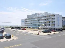 Nassau Inn Beachfront