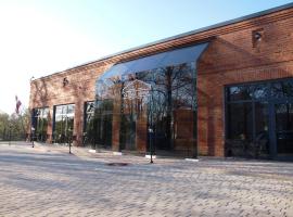 格露达斯格拉瓦公寓式酒店,位于采西斯的酒店