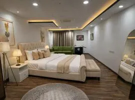 Goldcrest Luxury Hotel Apartments In DHA - Phase 4 Lahore