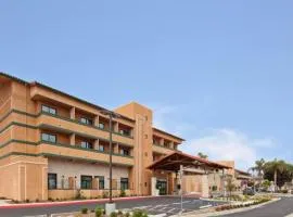 Holiday Inn Express Hotel & Suites Ventura Harbor by IHG