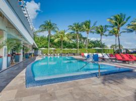 Gambaran Hotel: Miami Beachfront Bentley Hotel Studio Condo with Balcony