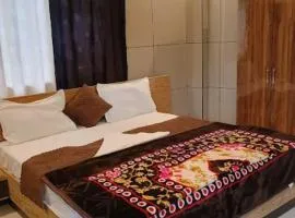 Hotel Seaven Stay Inn Luxury And Best Family Stay In Lucknow
