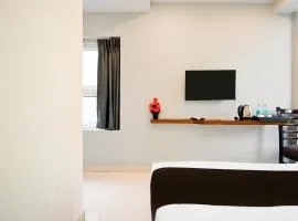 Super Townhouse Sayhallo Narcos