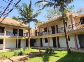 Las Palmeras Royal Suites - Kinaawa